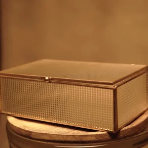 Caja de Cristal Retro con bordes de estaño dorado