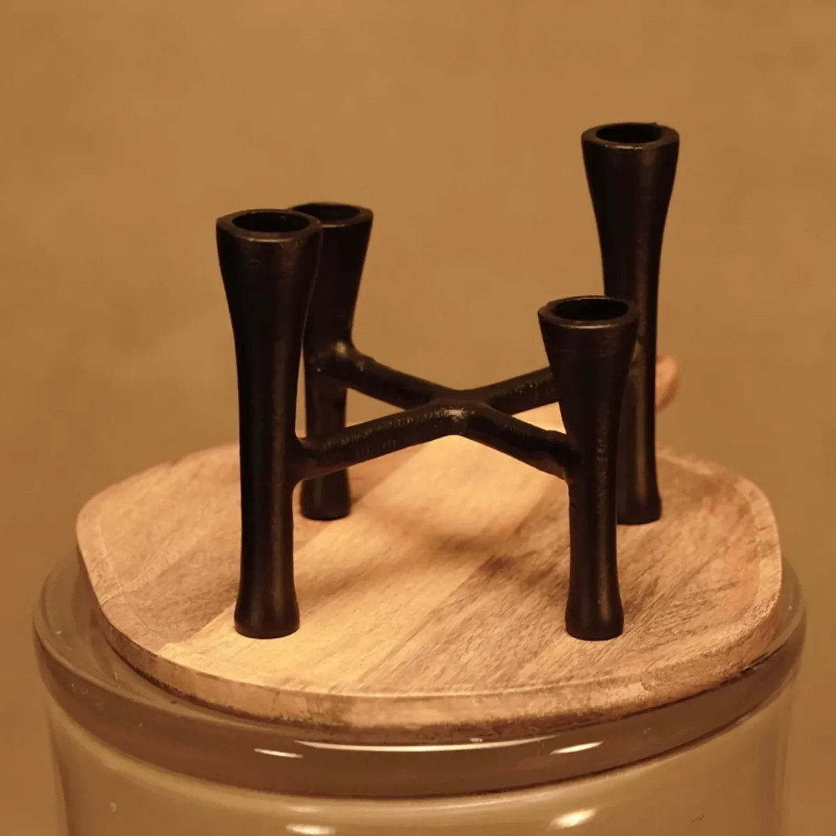 Candelabro de mesa de cuatro velas estilo Japandi