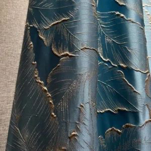 Cortina jacquard opaca con relieve dorado