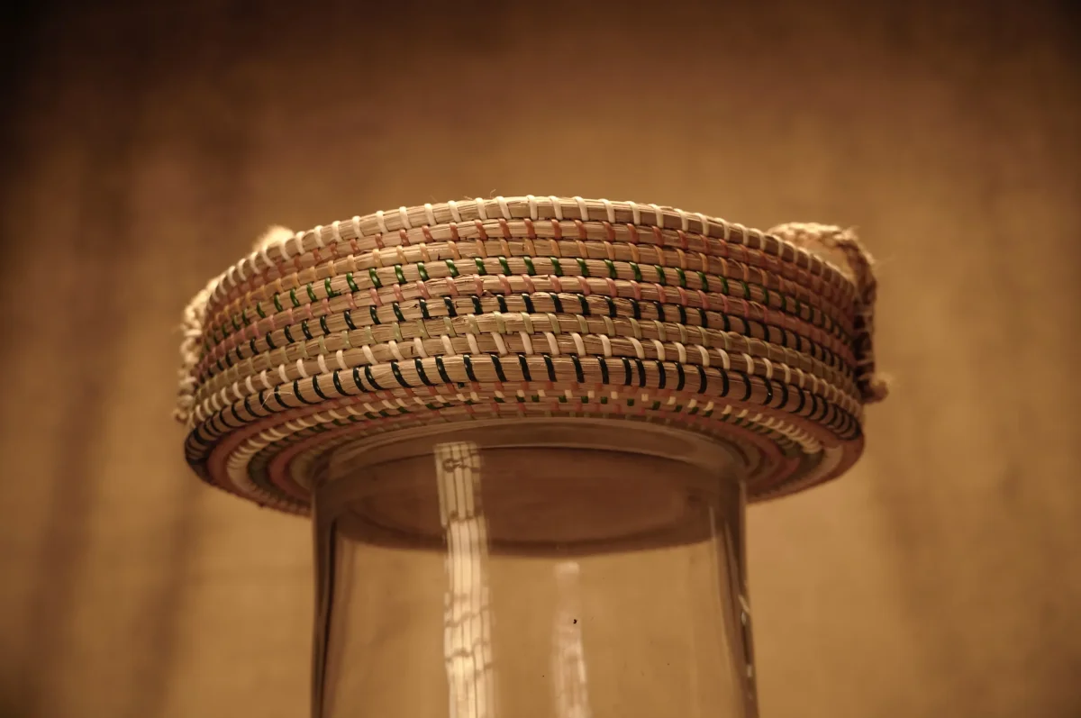 Cesta Bandeja redonda estilo Boho de Frinra marina - Imagen 4
